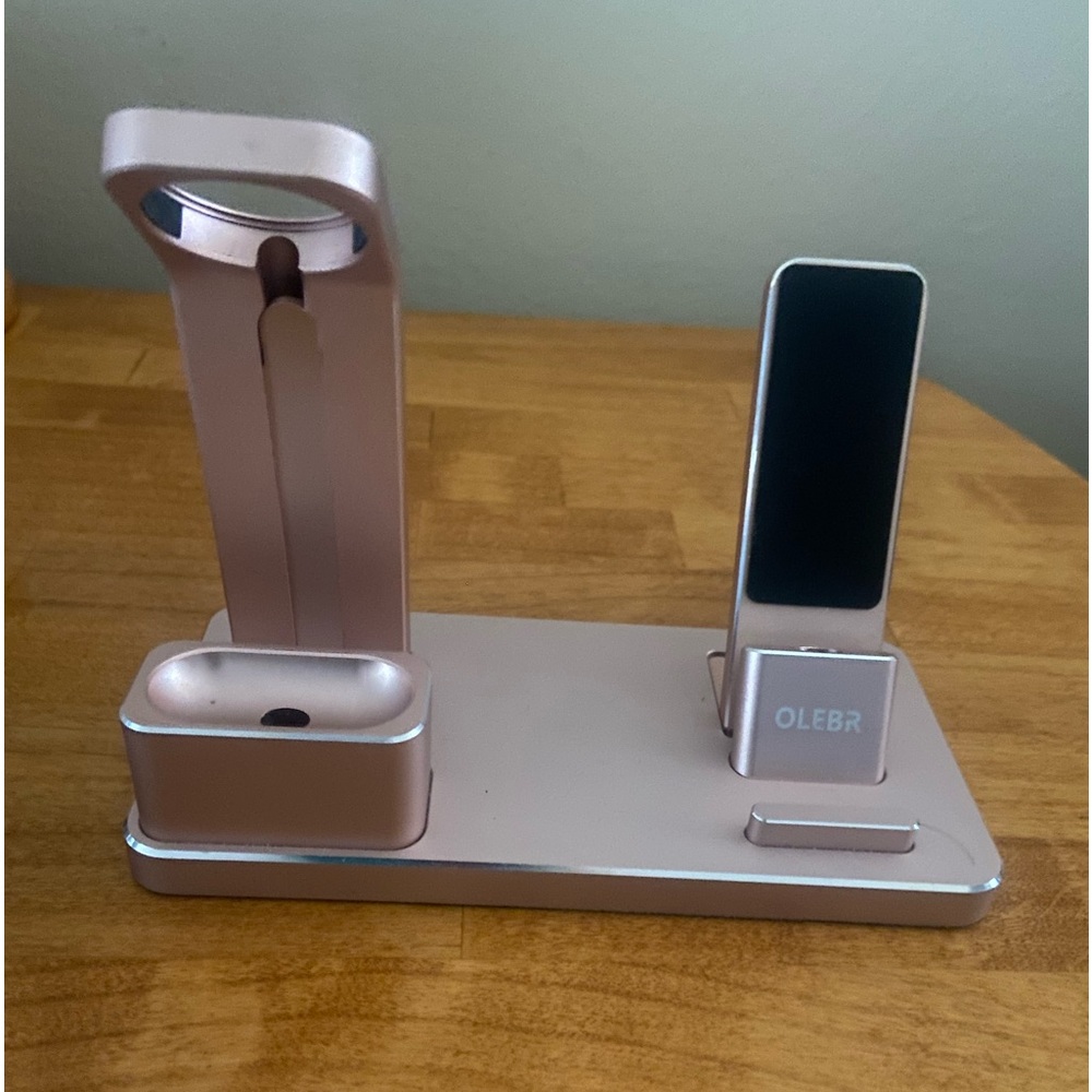 OLEBR 3-1charging station hold electronic 🍎 devices. cellphone, watch & earbuds